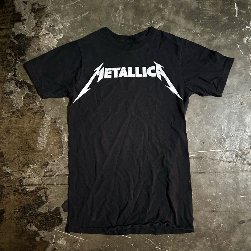 SMALL Black Metallica tee